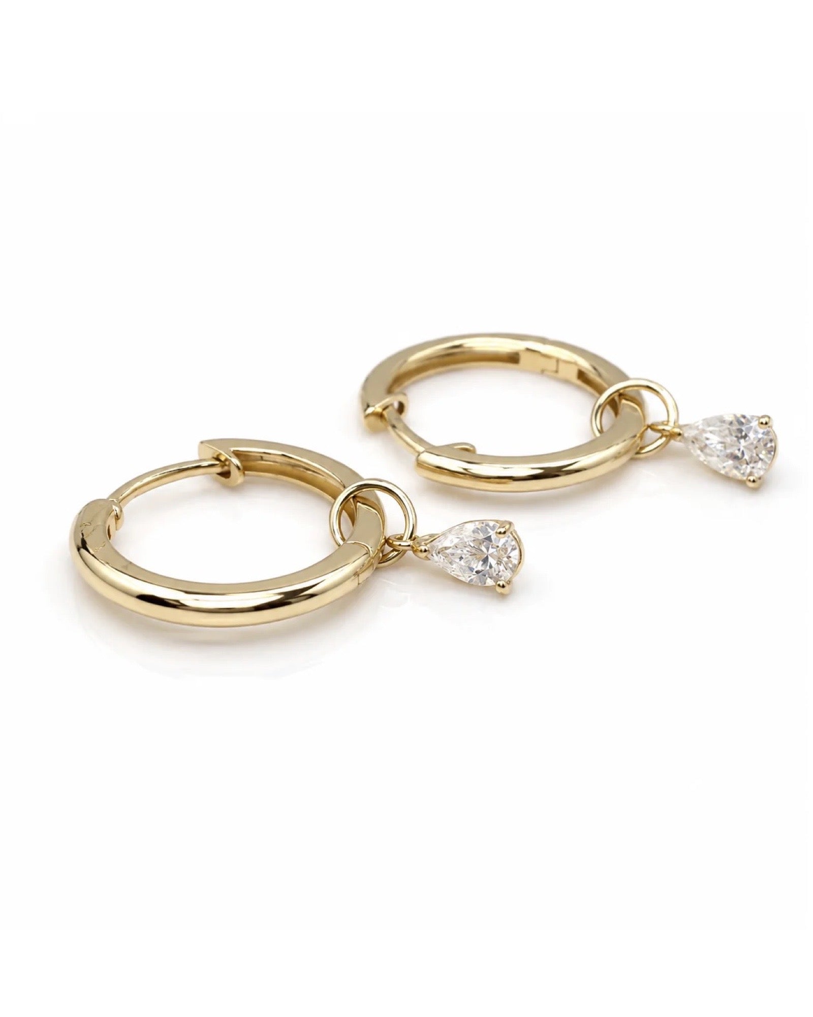 Classic 0.30cts Pear Solitaire Golden Hoop Diamond Earrings 18K