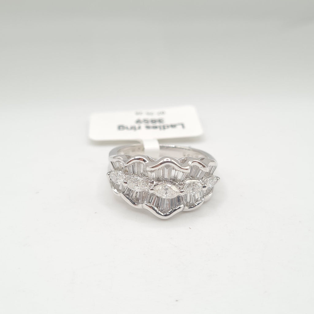 Half Eternity Wave Edge Oval Baguette Diamond Ring 18K