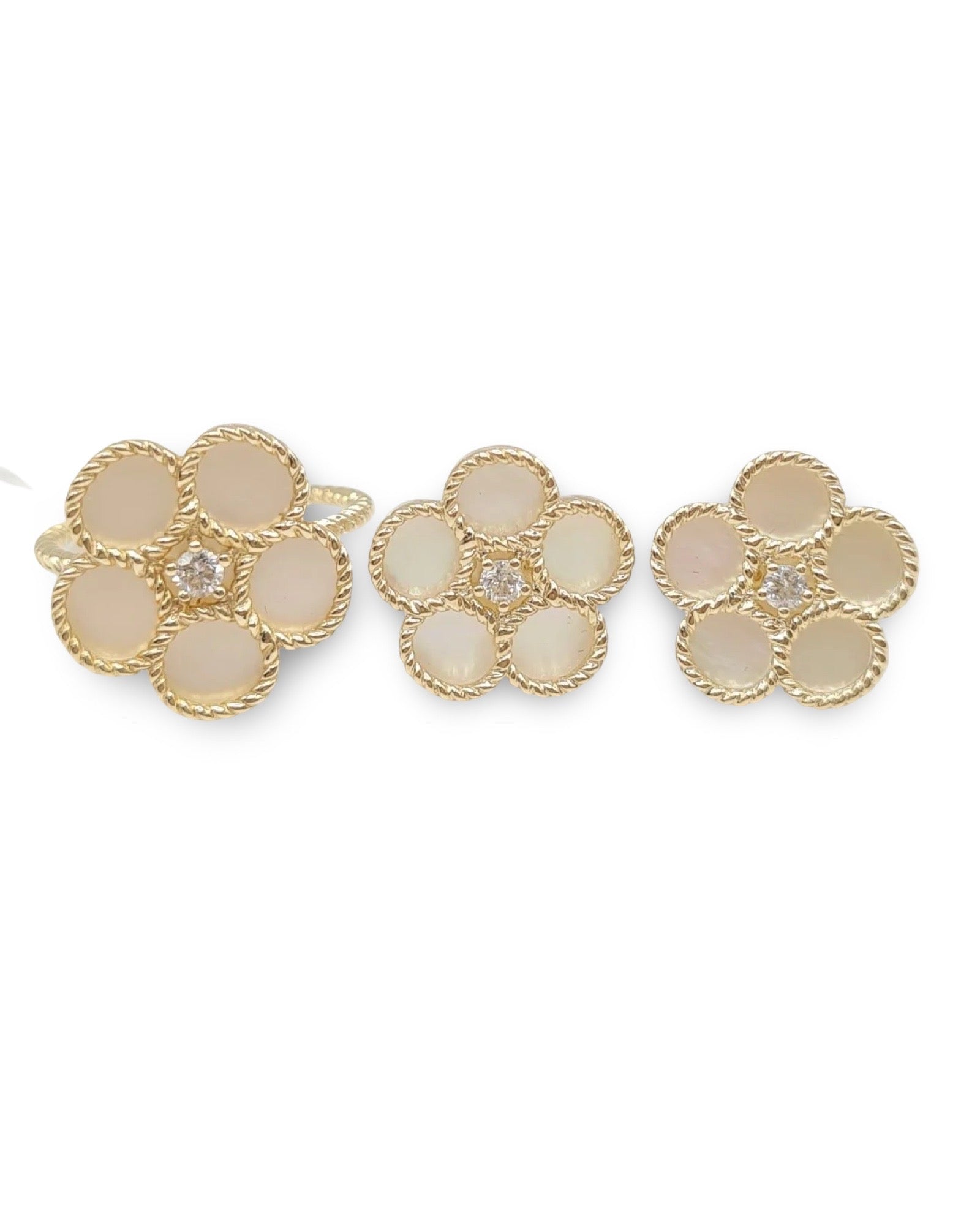 Golden Round Flower Mother of Pearl Diamond Jewelry Set 14K