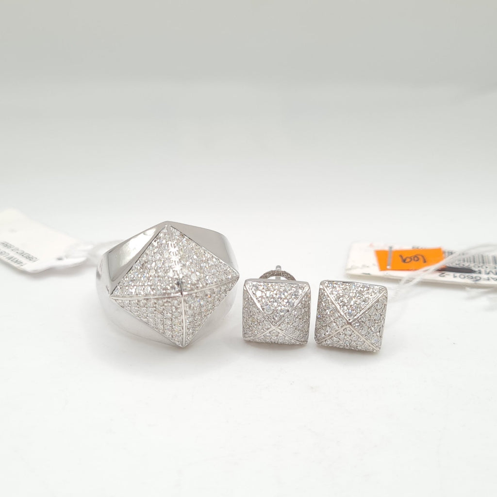 Pyramid Paved Diamond Jewelry Set 14K