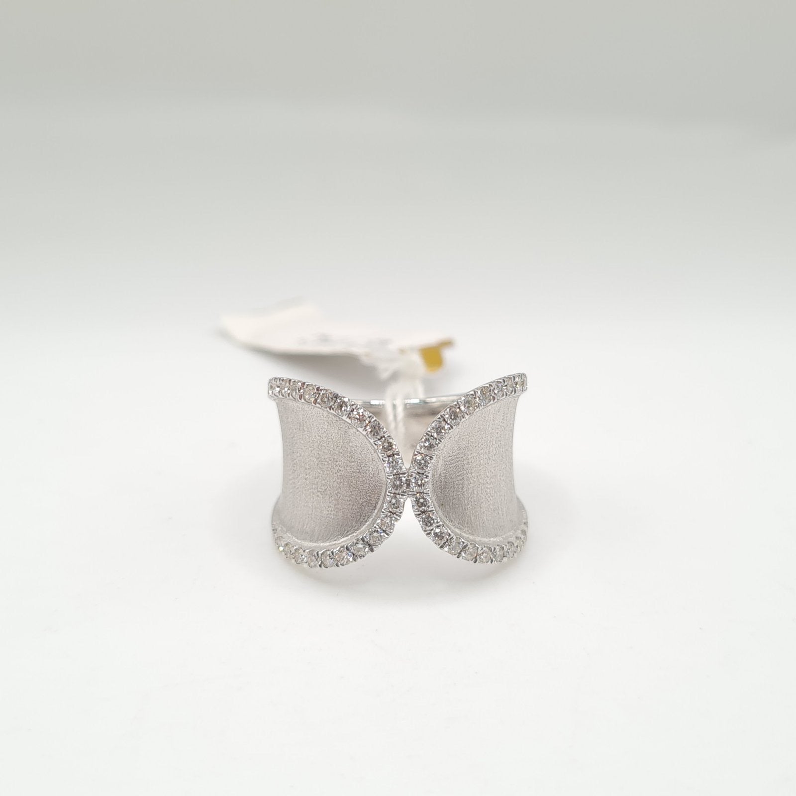 Love Deco Statement Diamond Ring 14K