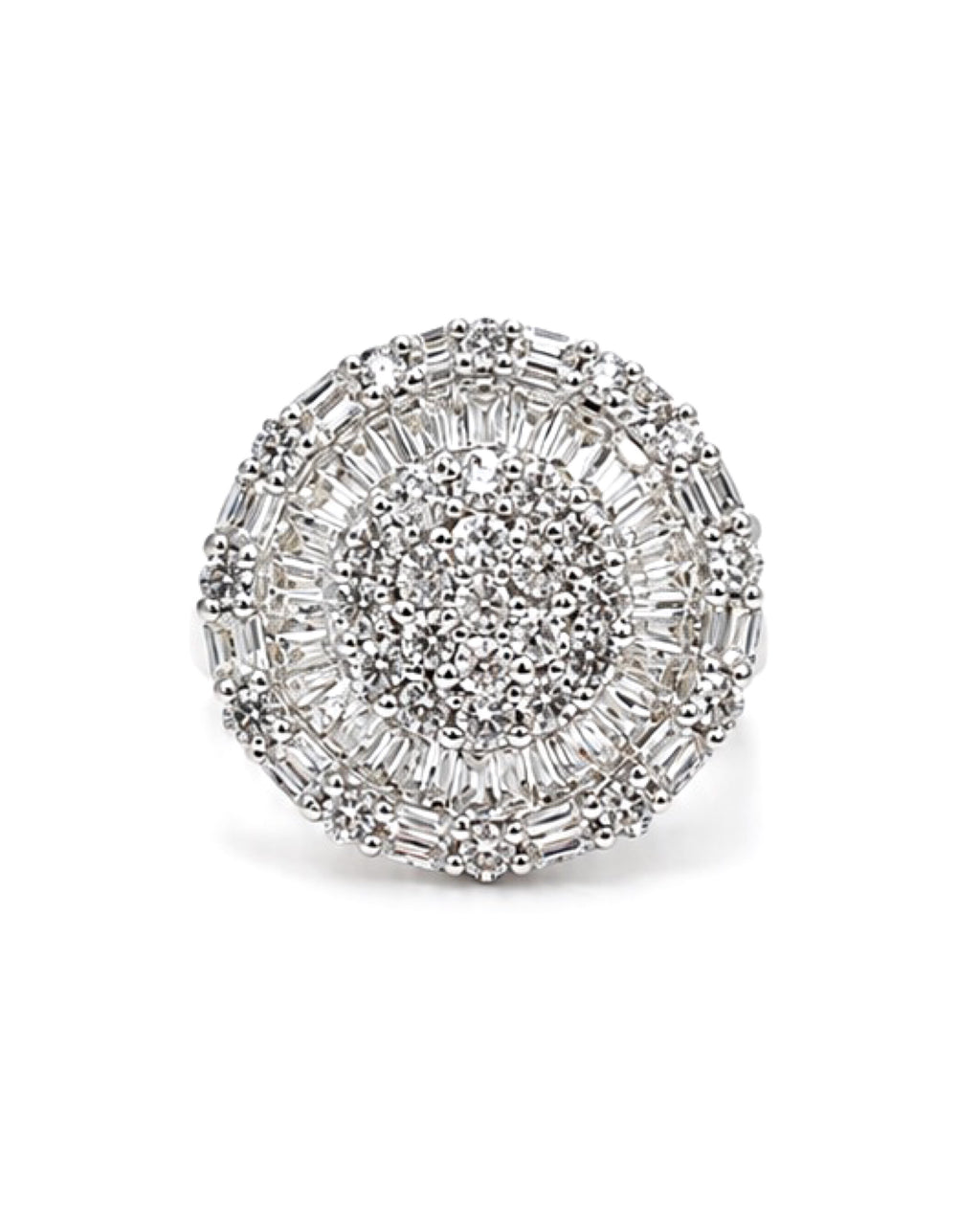 Classic Round Baguette Statement Diamond Ring 18K