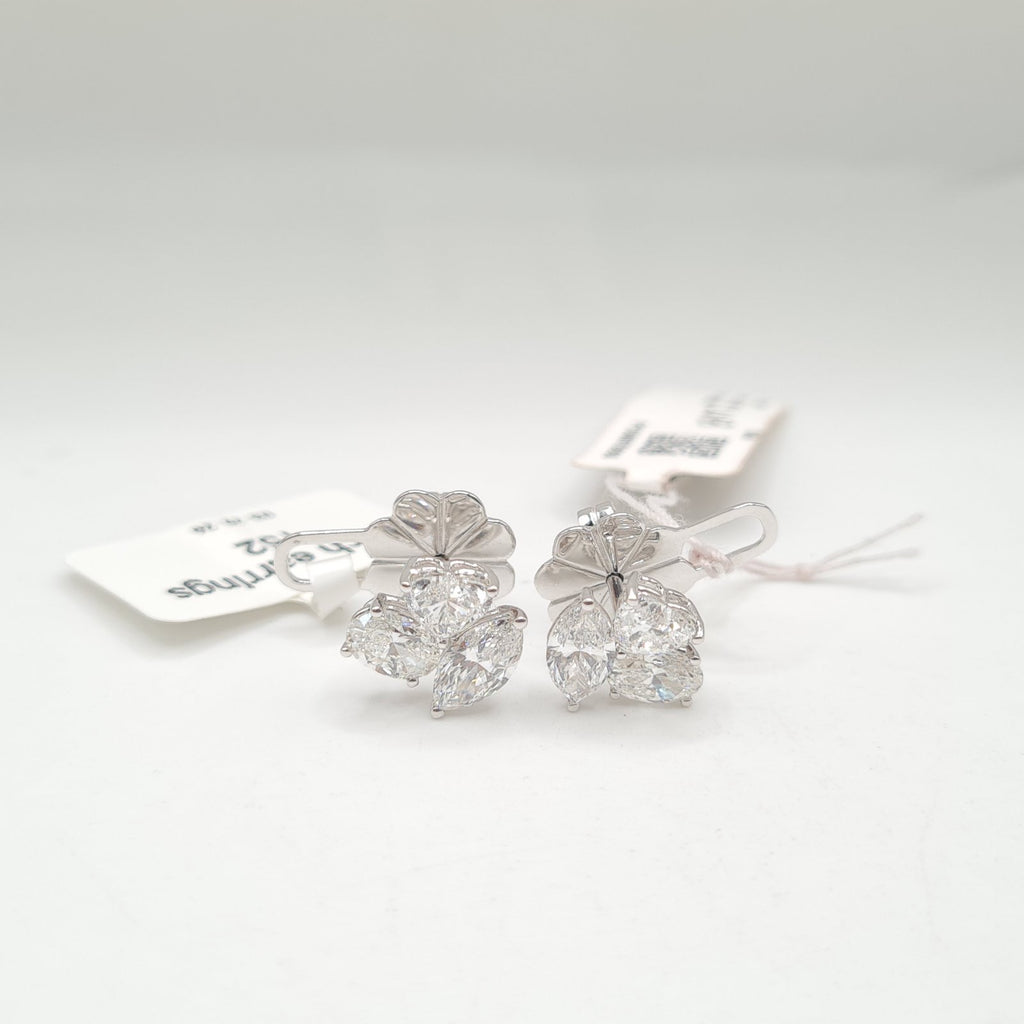 XX Classic 3.05cts Multi Shape Solitaire Cluster Diamond Earrings 18K