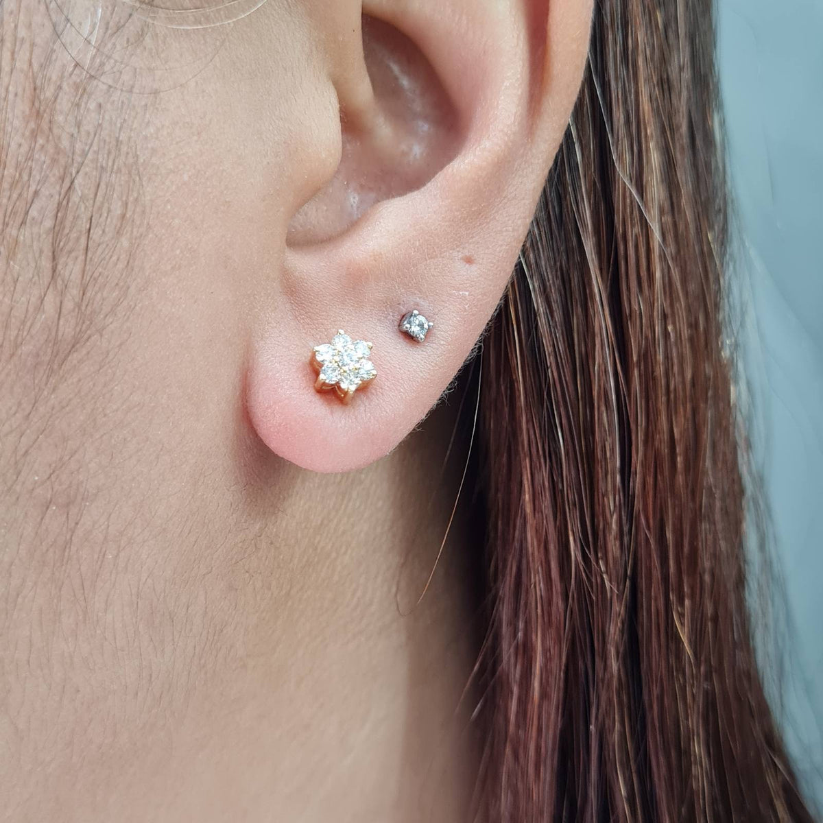 Classic Round Dainty Rositas Stud Diamond Earrings 18K