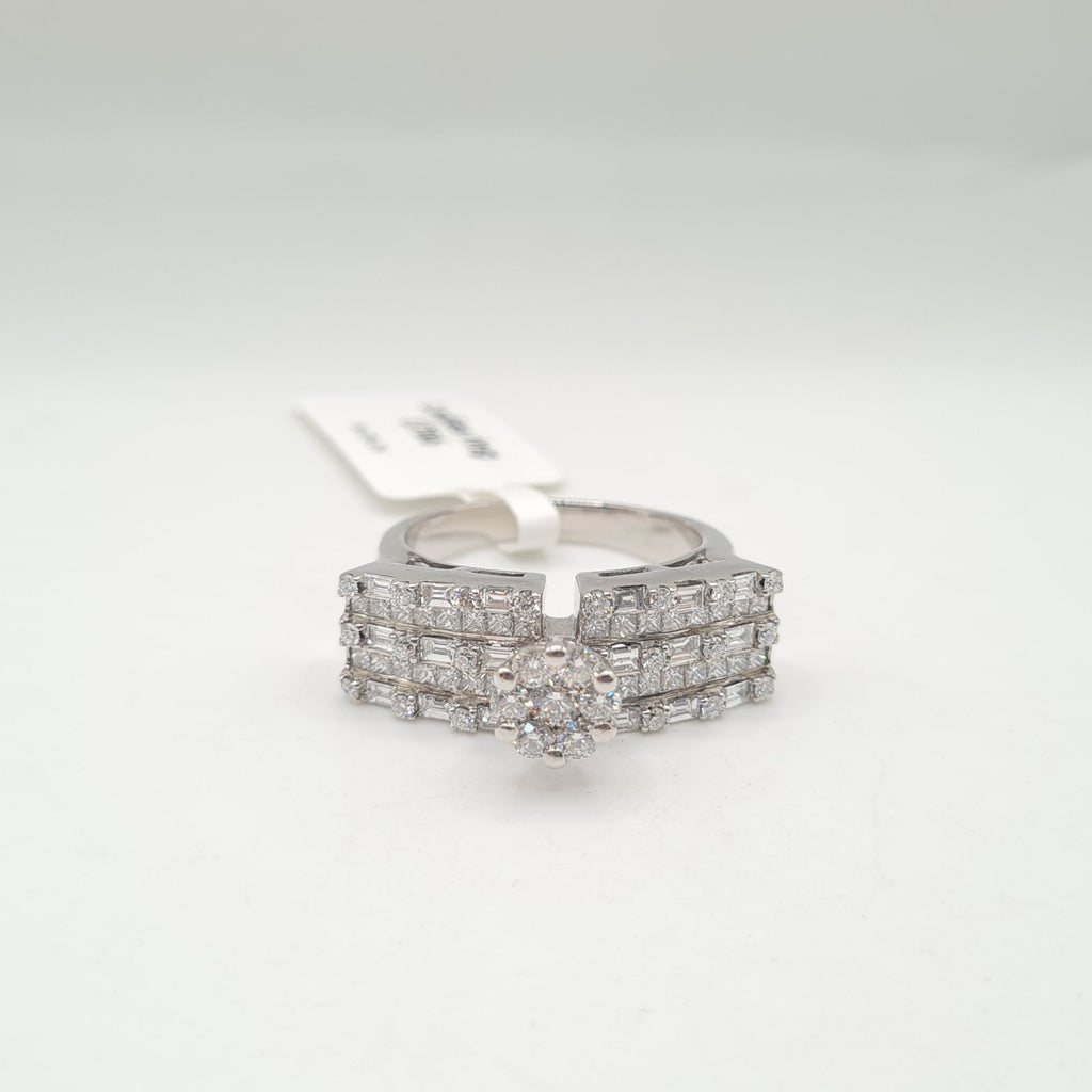 Round Baguette Tank Diamond Ring 18K