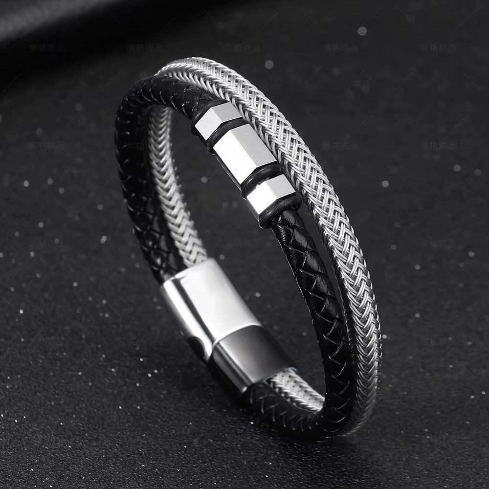 Mërin, Steel Cable, Leather