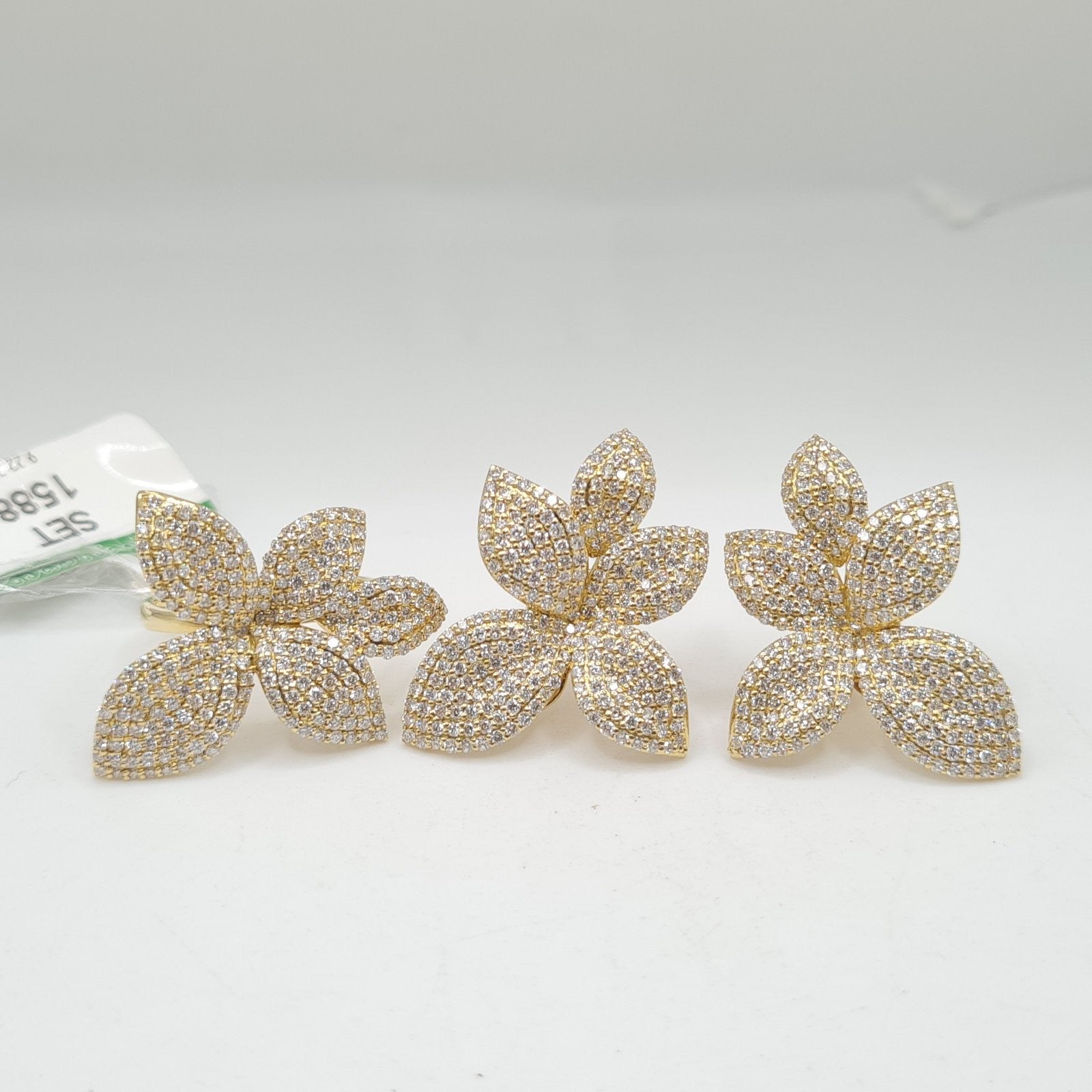 Golden Floral Statement Diamond Jewelry Set 18K