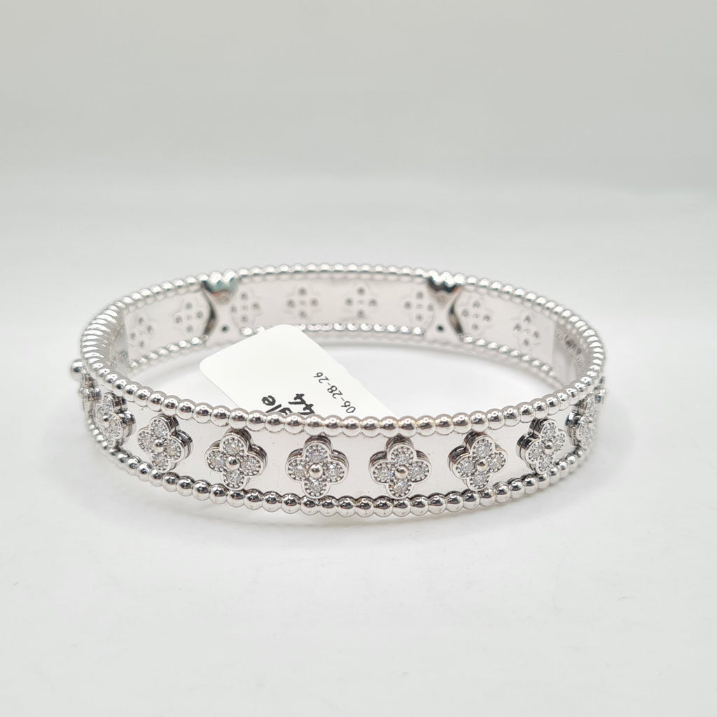 Clover Diamond Bracelet Bangle 18K 16.75cm