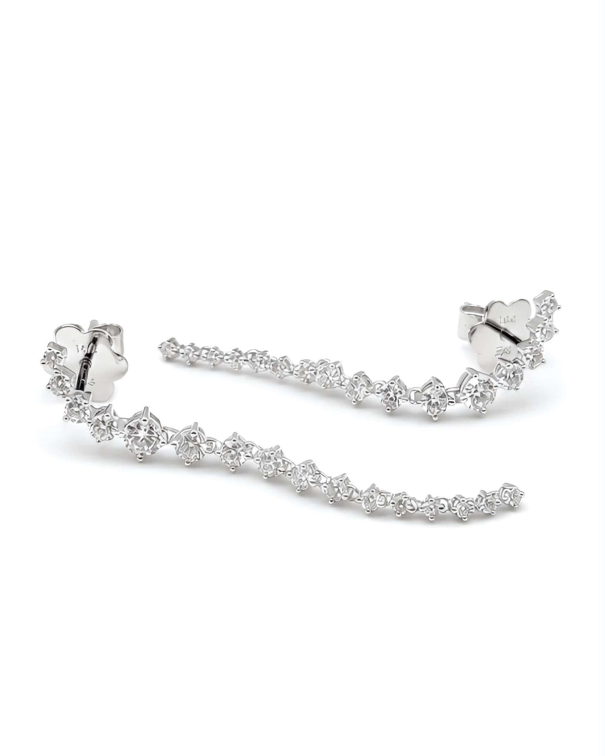 Classic Graduated Drop Diamond Earrings 14K