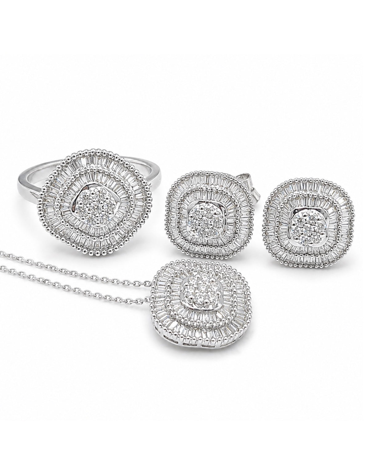 Classic Cushion Baguette Diamond Jewelry Set 14K