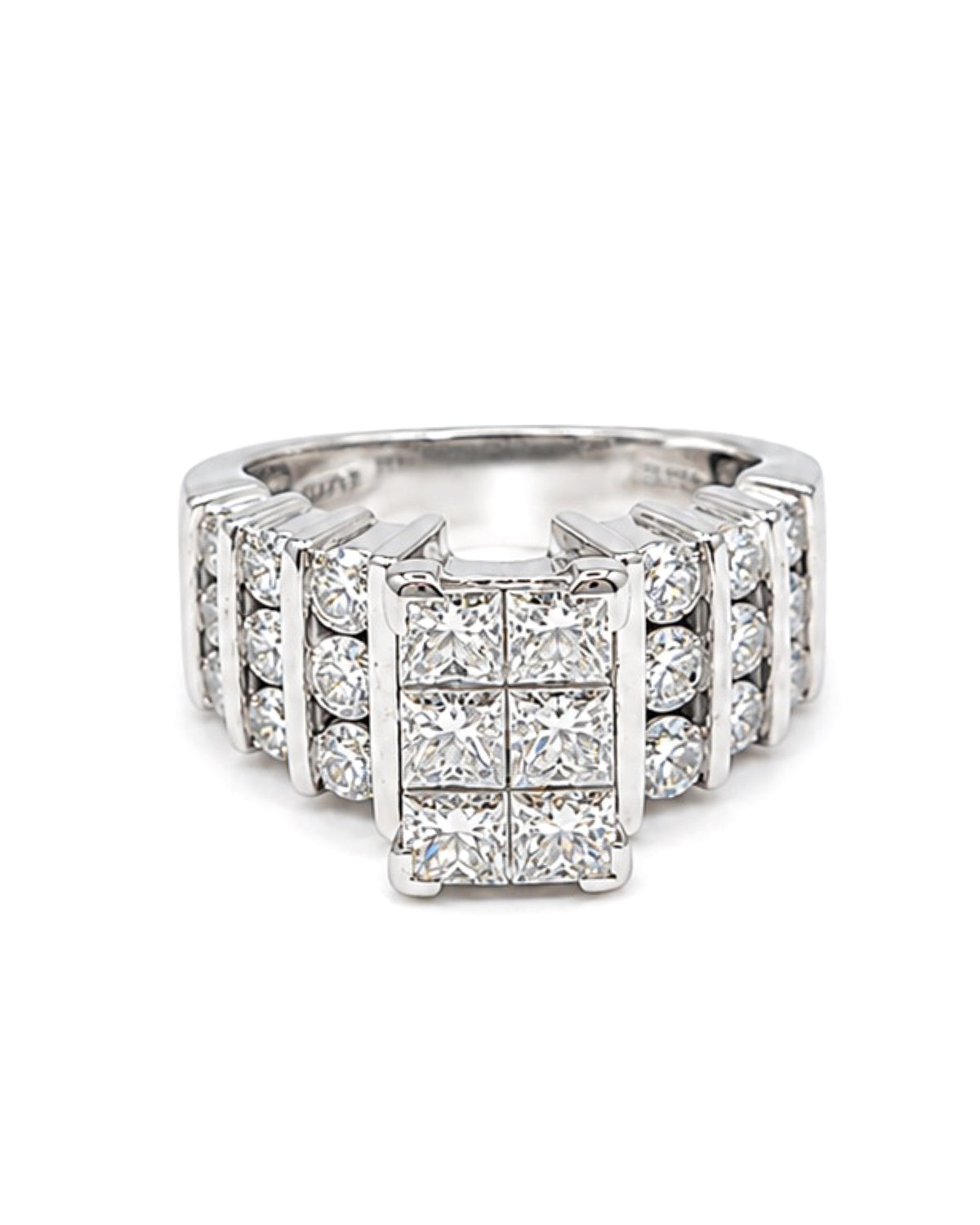 Classic Square Princess Round Shank Diamond Ring 14K
