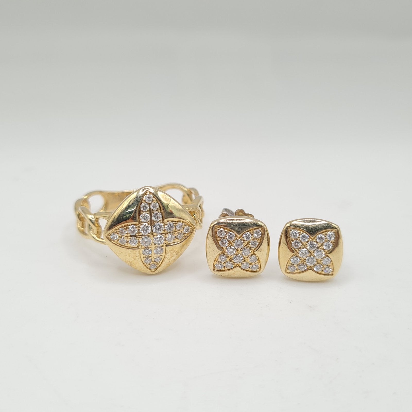 Golden Floral Chain Diamond Jewelry Set 14K