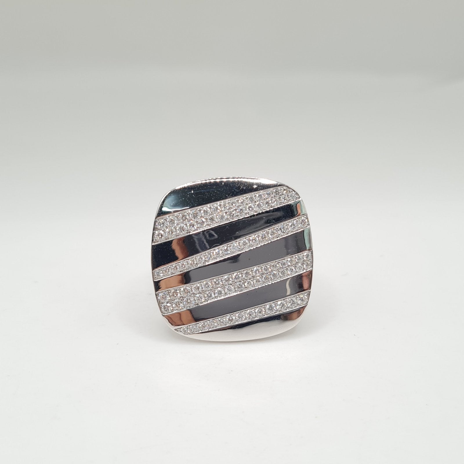 Bar Statement Diamond Ring 14K