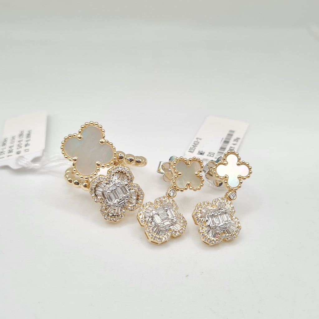 Golden Mother of Pearl Clover Chain Drop Diamond Jewelry Set 14K
