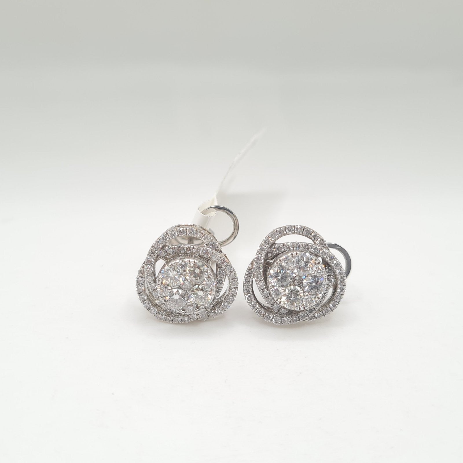 Classic Round Floral Stud Diamond Earrings 18K