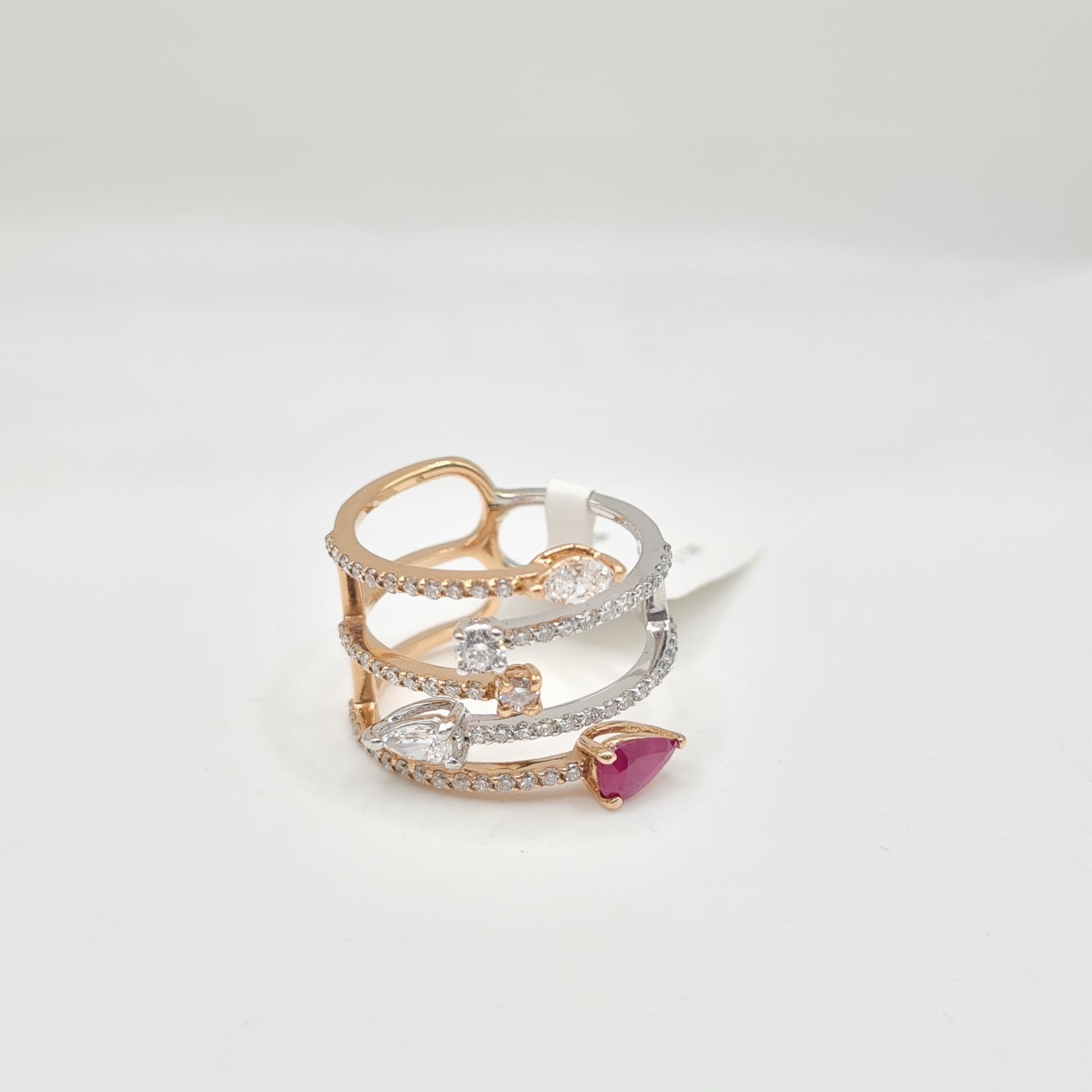 X Crossover Nailed Deco Diamond Ring 18K