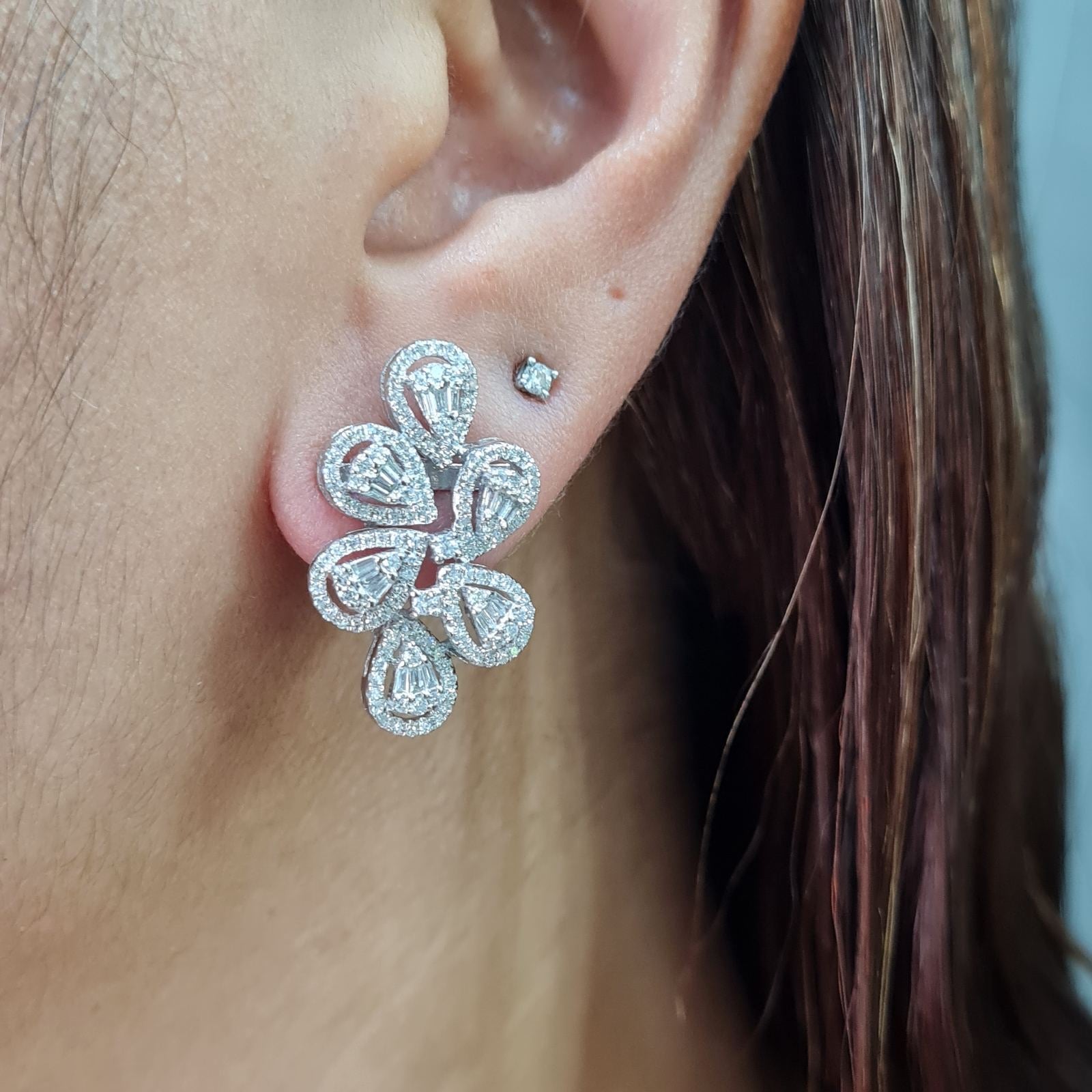 Classic Floral Pear Cluster Diamond Earrings 14K