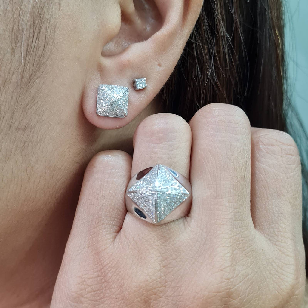 Pyramid Paved Diamond Jewelry Set 14K