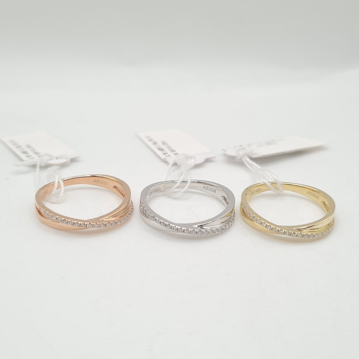 Crossover Half Eternity Diamond Ring 14K