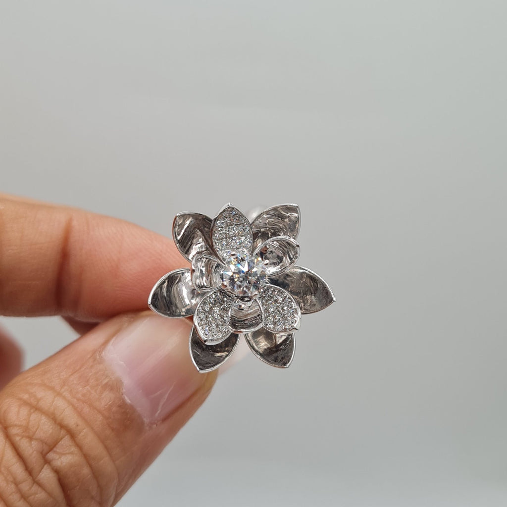 Round Lotus Flower Diamond Ring 18K