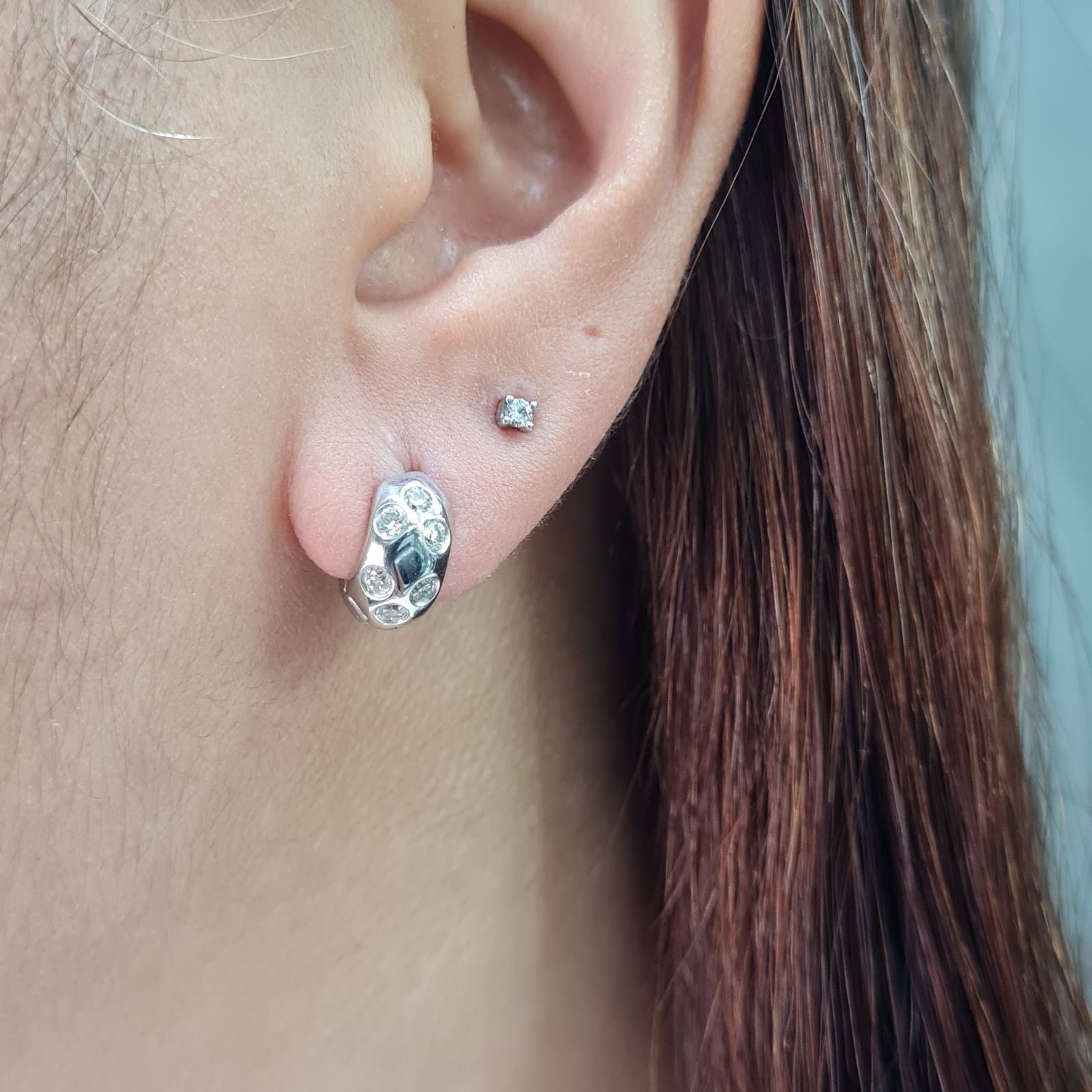 Classic Dainty Round Hoop Diamond Earrings 18K