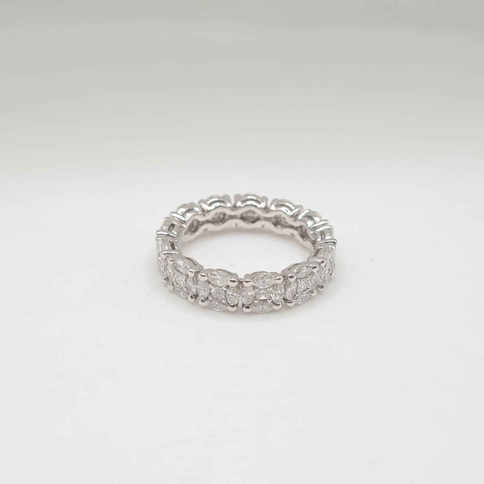 Invisible Setting Round Eternity Diamond Ring 14K (Size 6.5US)