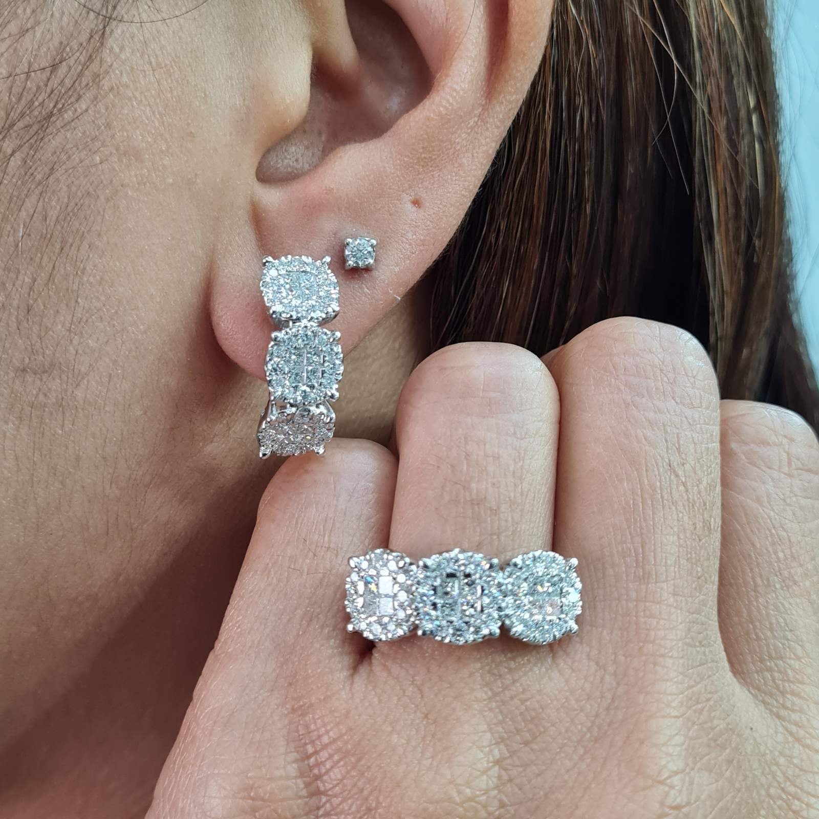 Classic Hoop Trio Round Invisible Setting Diamond Jewelry Set 14K