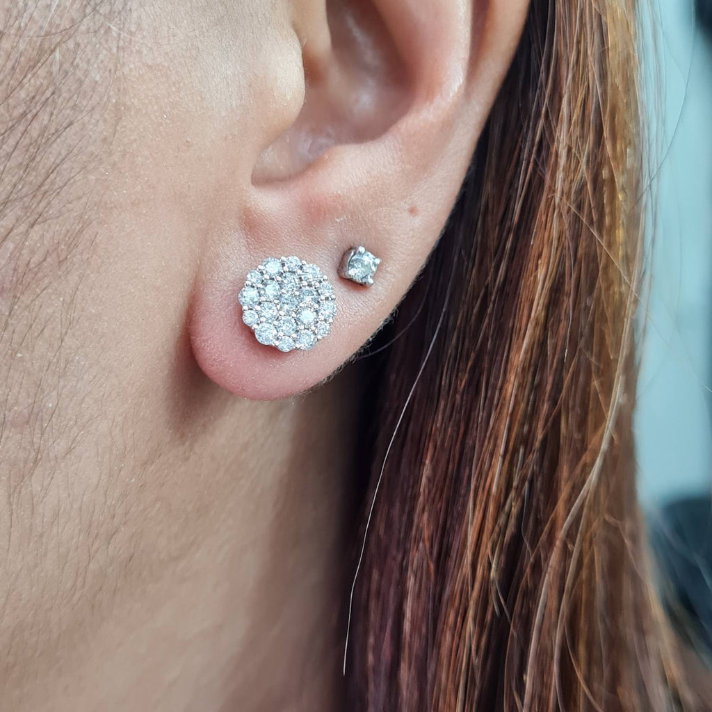 Classic Round Stud Diamond Earrings 18K