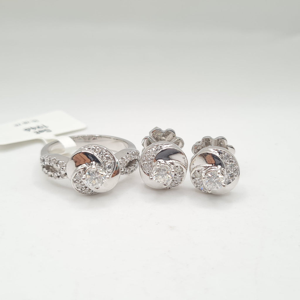 Dainty Classic Solitaire Diamond Jewelry Set 14K