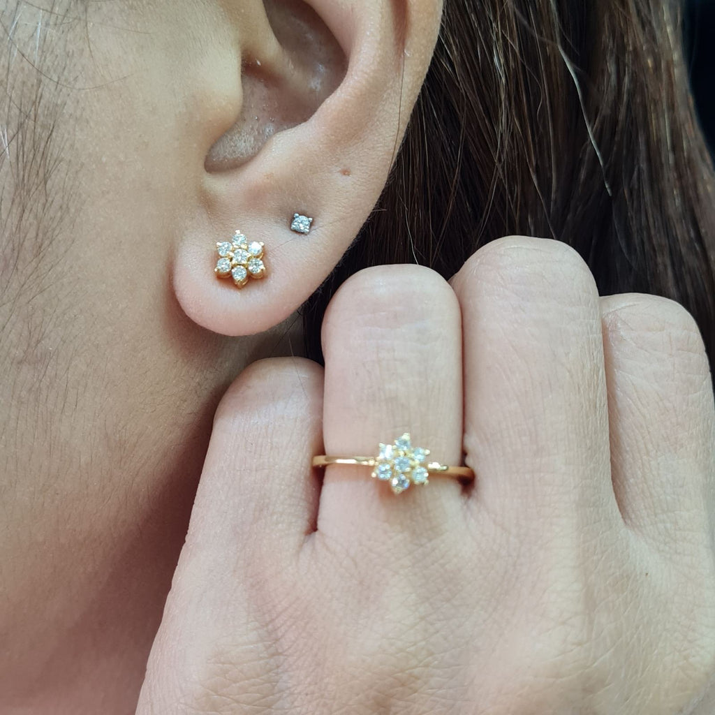 Classic Rositas Golden Round Diamond Jewelry Set 14K