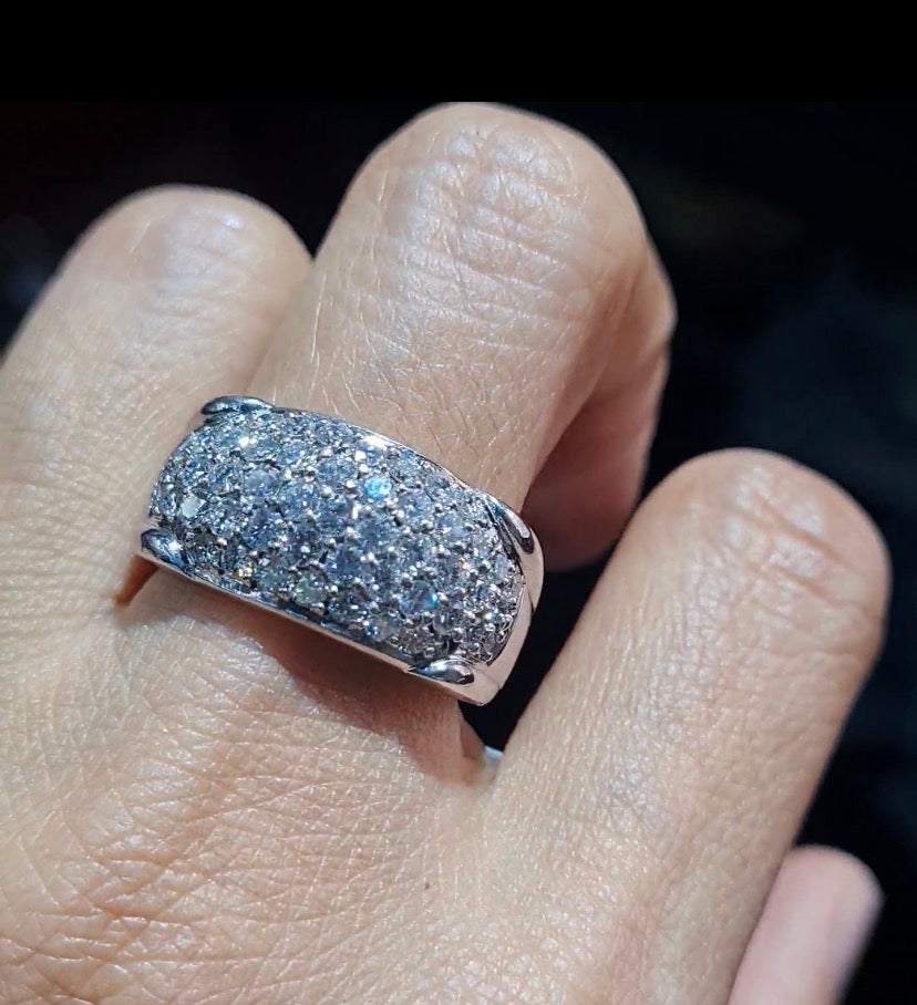 Classic Round Chunky Paved Diamond Ring Platinum Band