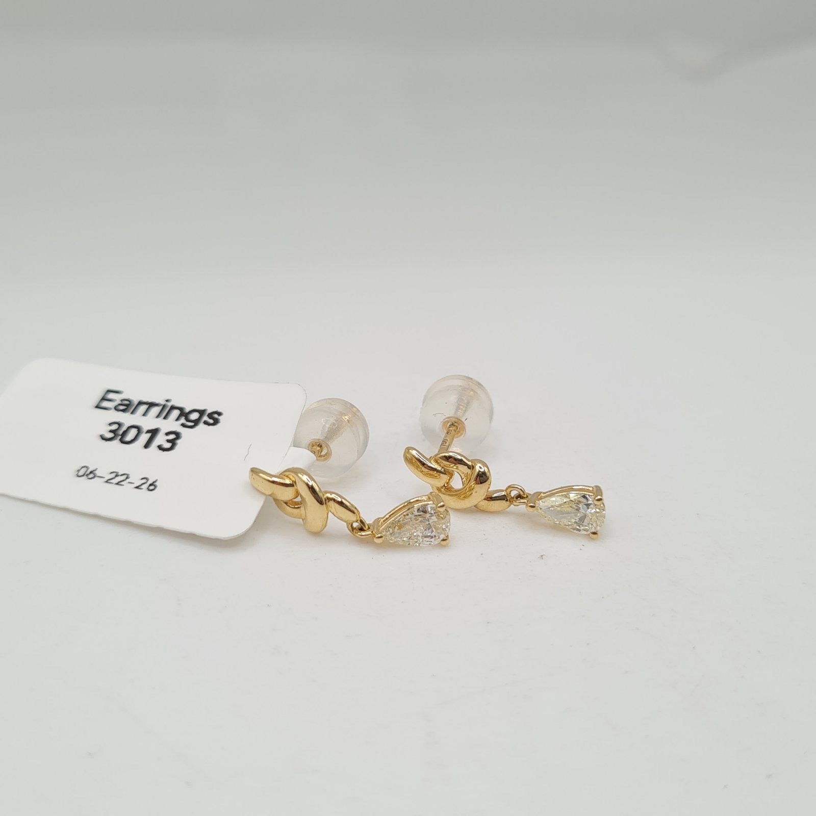 0.38cts Pear Solitaire Golden Drop Diamond Earrings 18K