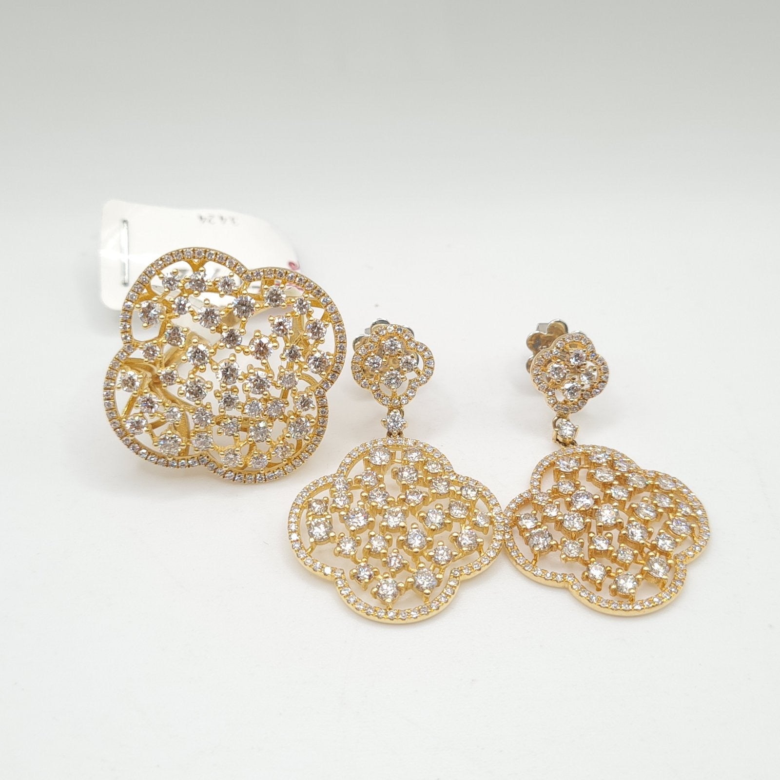 Golden Floral Deco Dangling Diamond Jewelry Set 14K