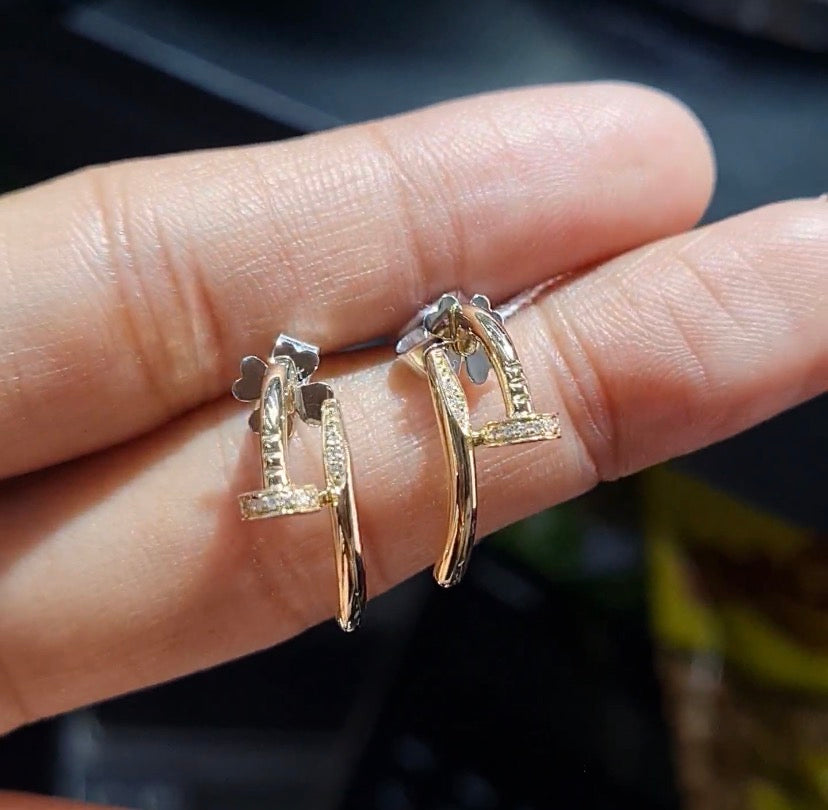 Classic Hoop Golden Nail Diamond Earrings 14K