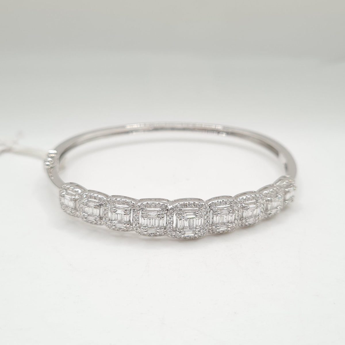 XX Classic White Gold Emerald Baguette Diamond Pave Bangle Bracelet 14K