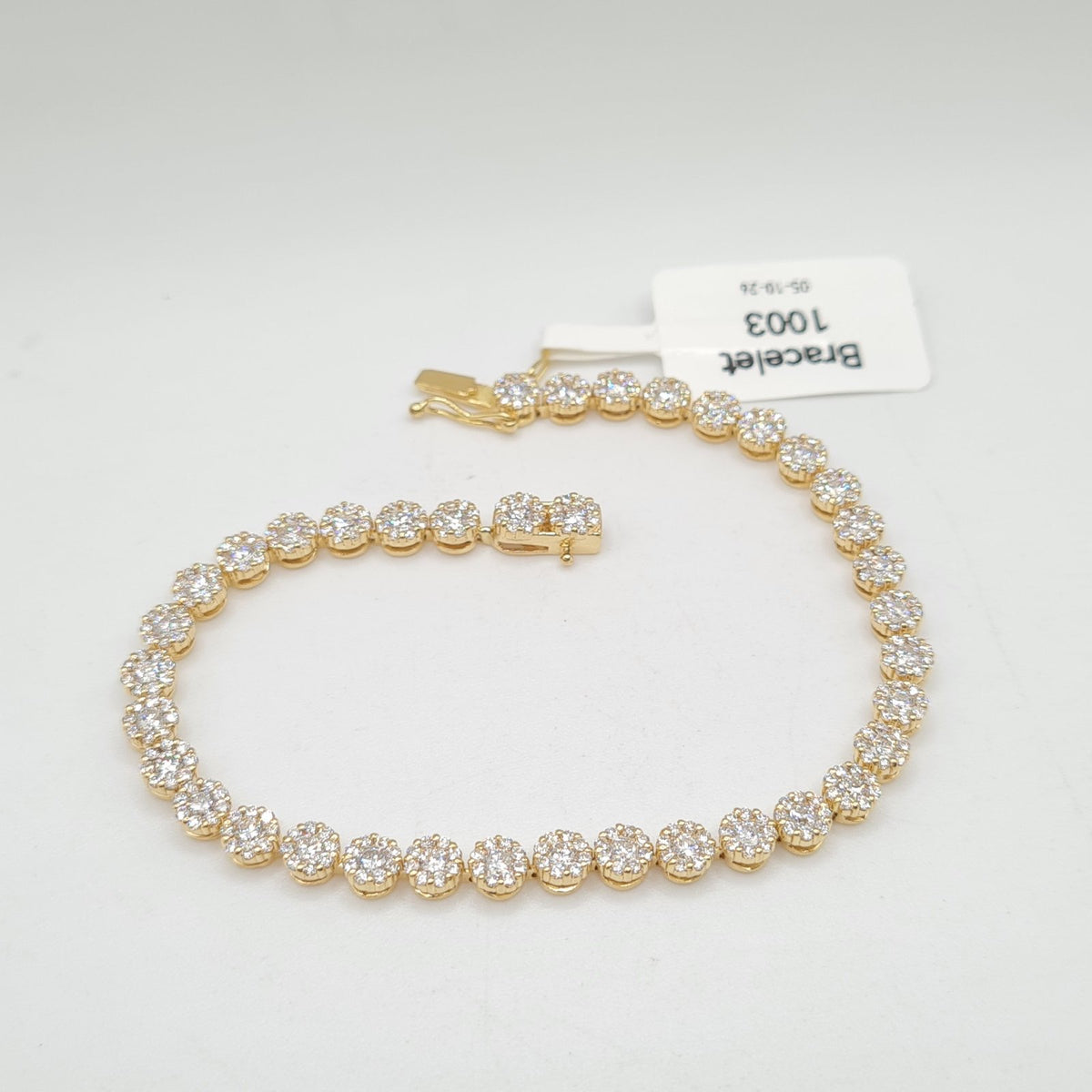 XX Classic Yellow Gold Round Full Eternity Diamond Tennis Bracelet 18K