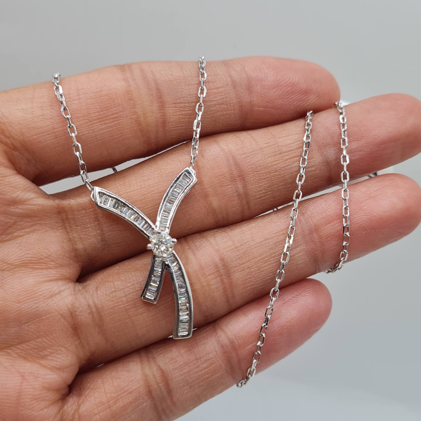 Ribbon Baguette Diamond Necklace 18K