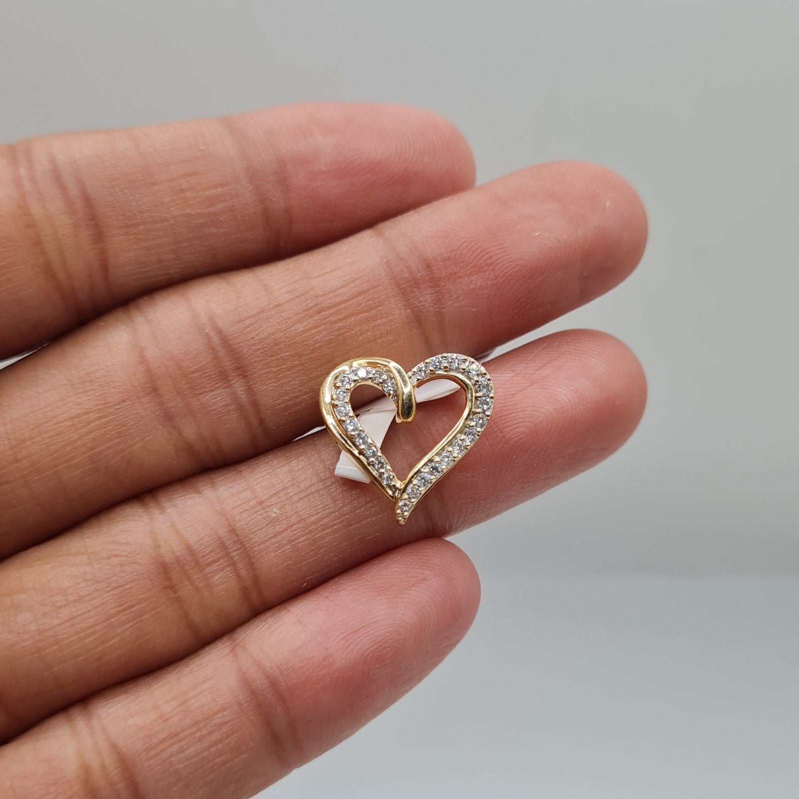 Golden Dainty Heart Paved Diamond Necklace Pendant 14K