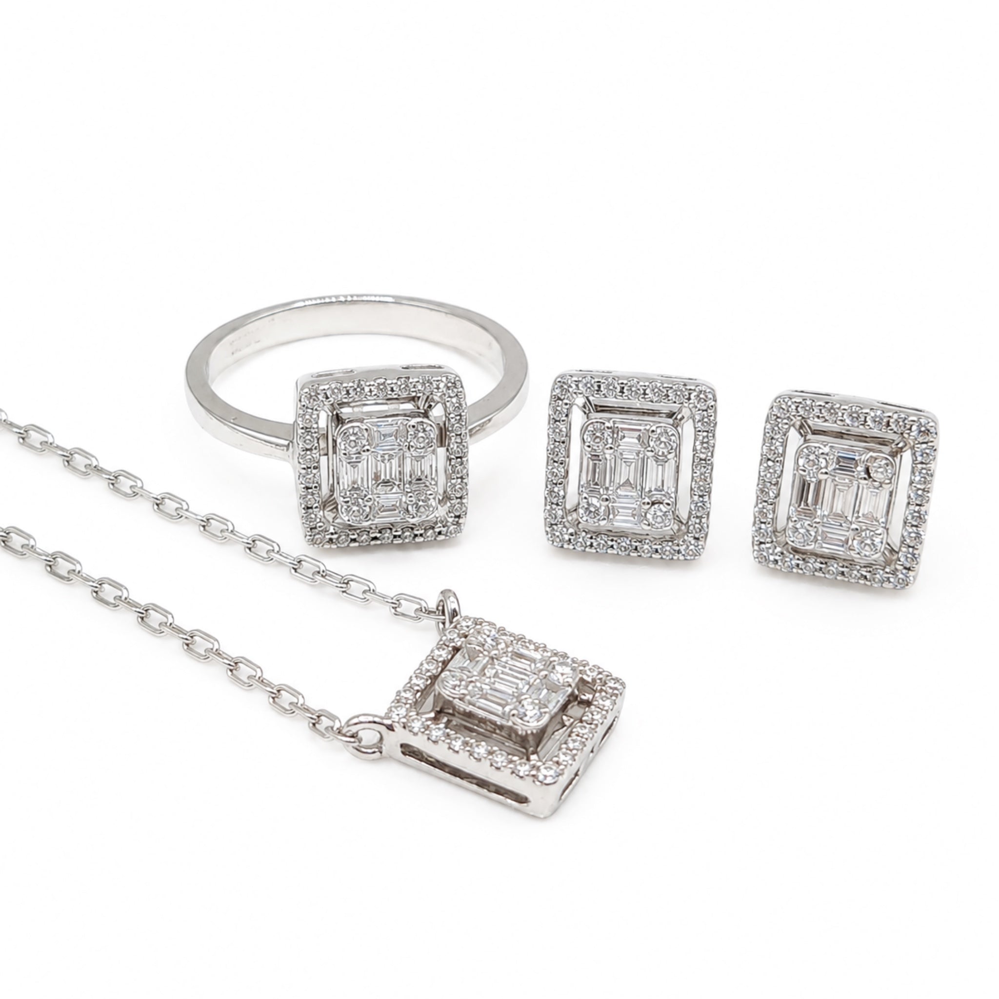 Classic Square Halo Diamond Jewelry Set 18K
