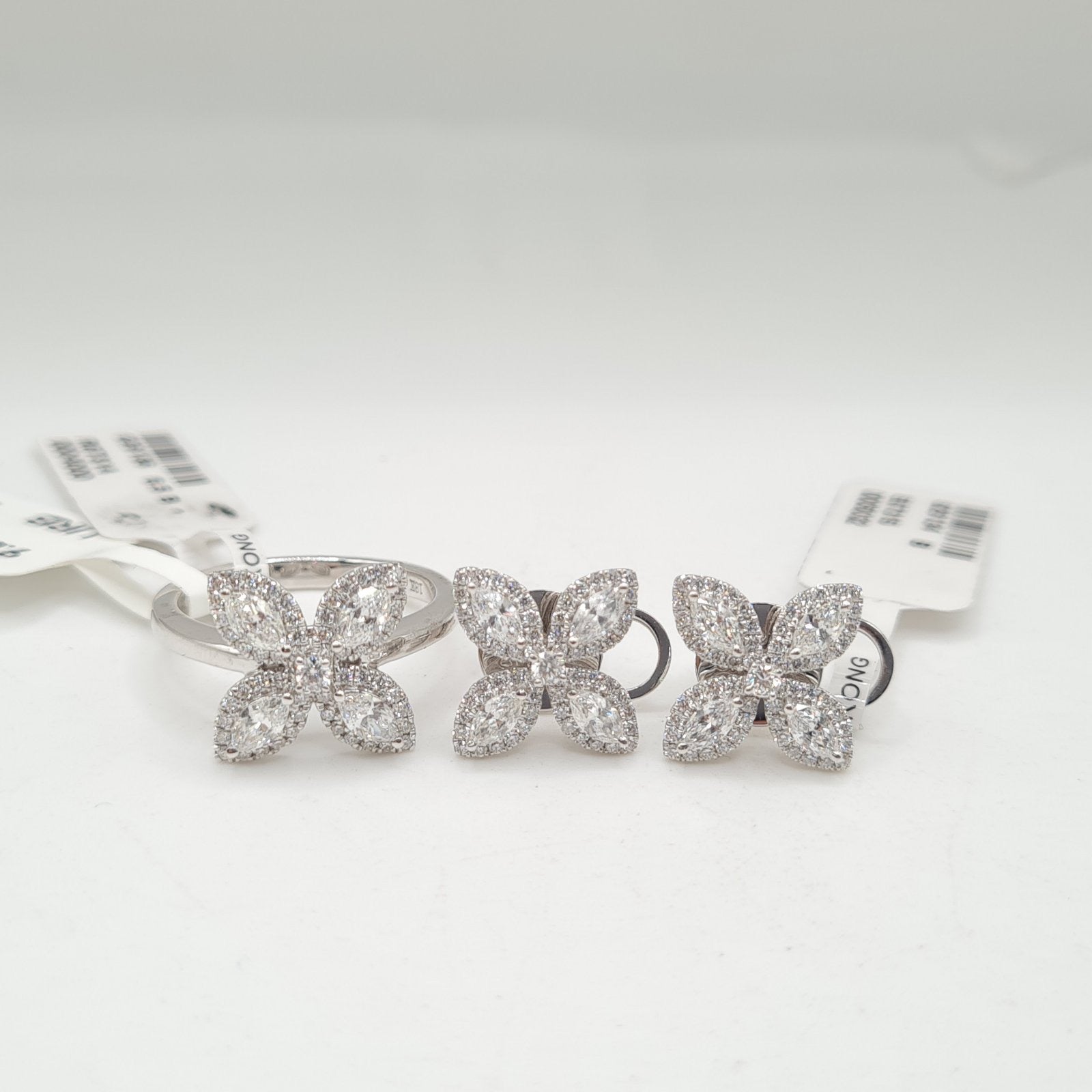 Marquise Floral Diamond Jewelry Set 18K
