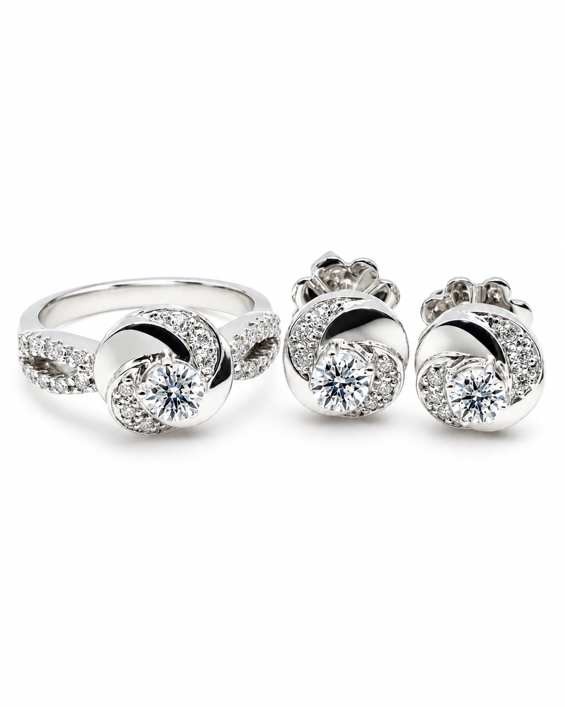 Classic Solitaire Diamond Jewelry Set 14K