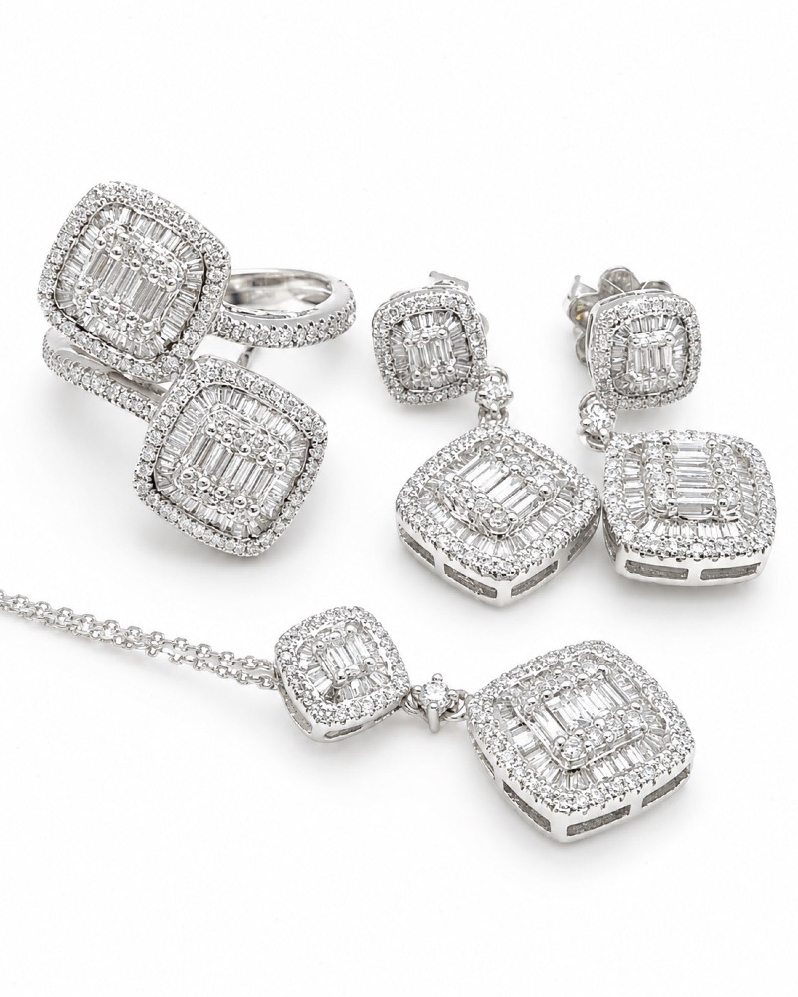 Classic Cushion Dangling Diamond Jewelry Set 14K