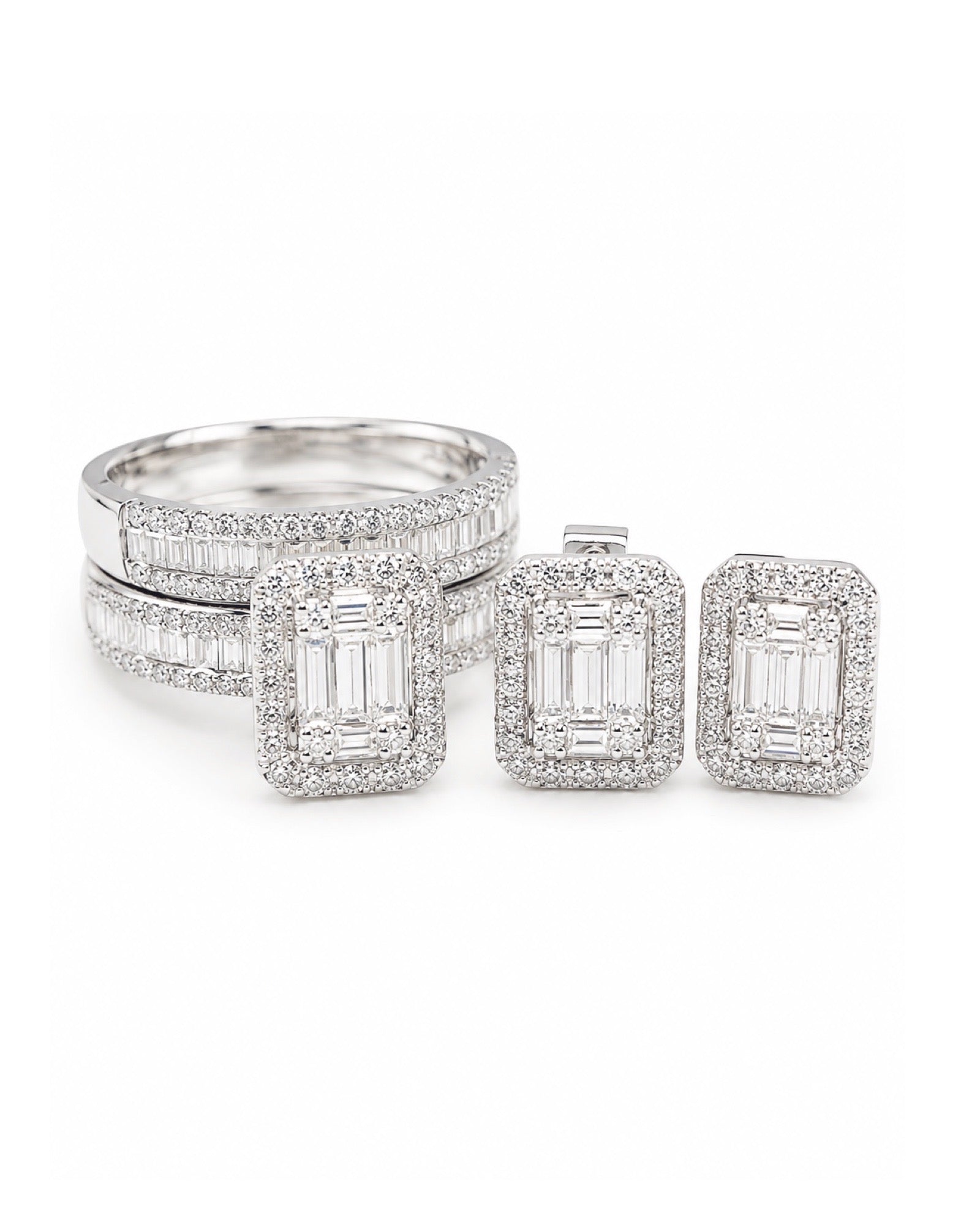 Classic Emerald Halo Twin Ring Baguette Diamond Jewelry Set 14K