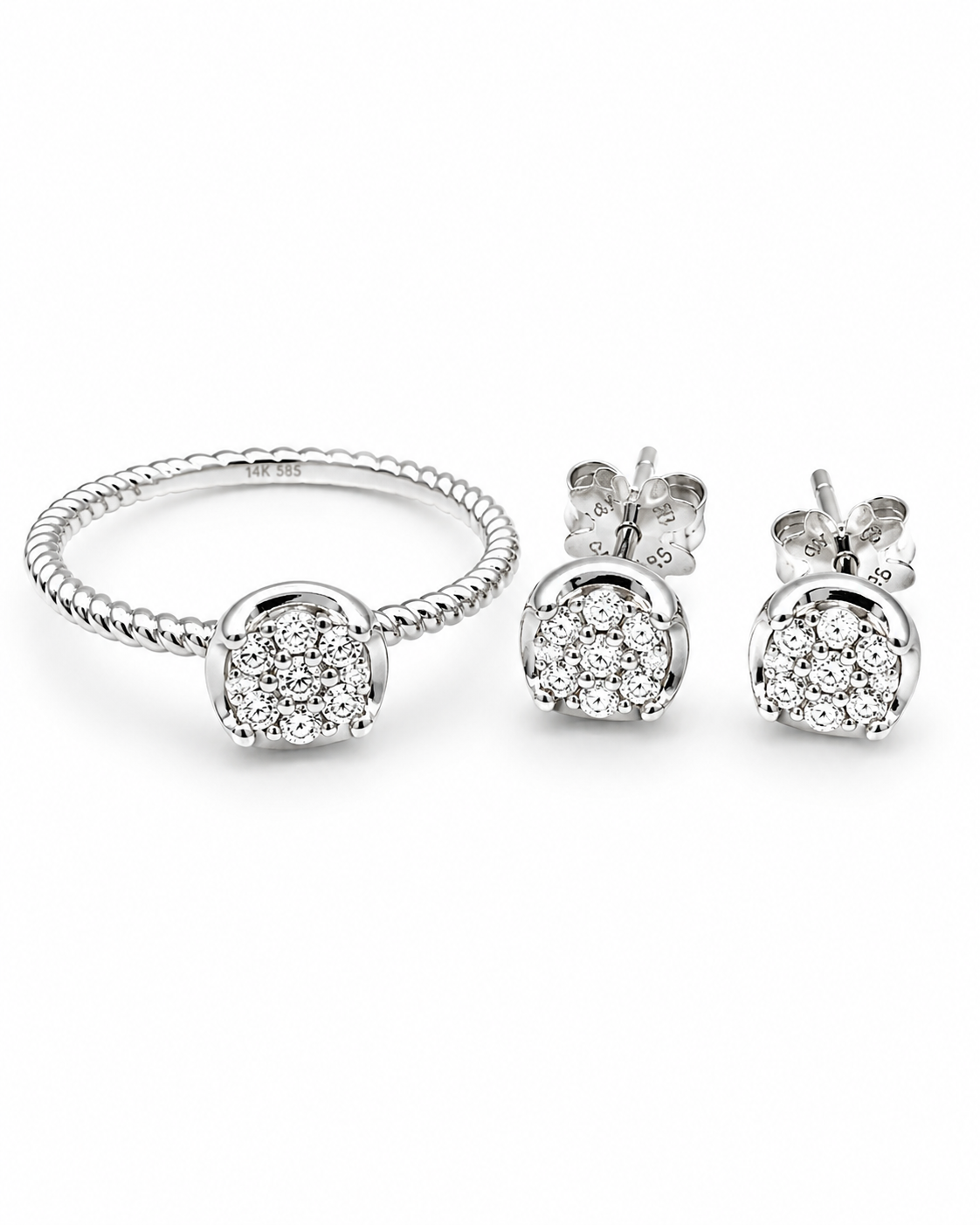 Classic Round Diamond Jewelry Set 14K