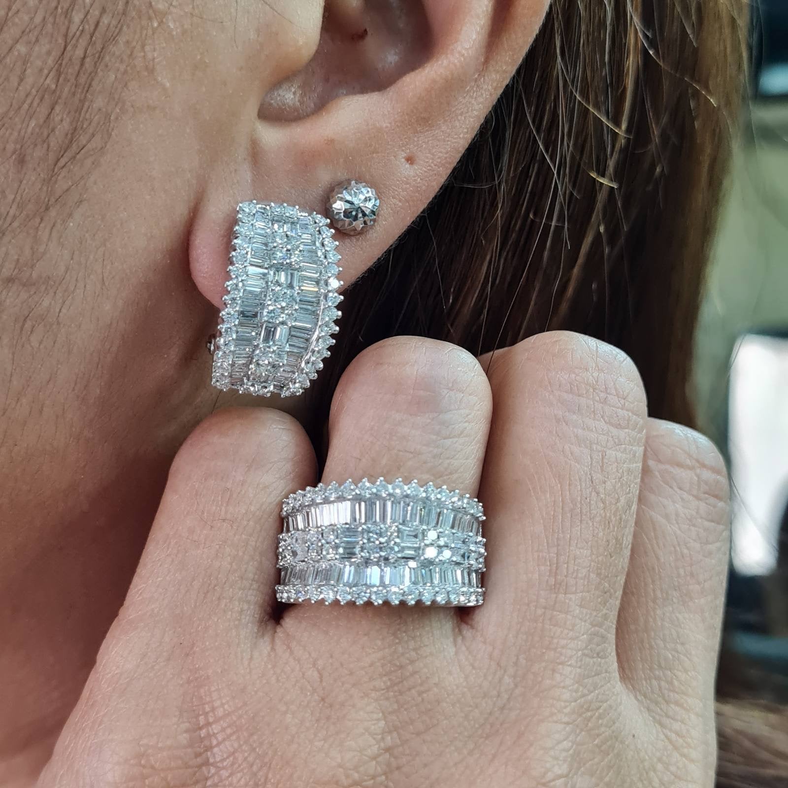 Classic Hoop Millionaire’s Half Eternity Diamond Jewelry Set 18K