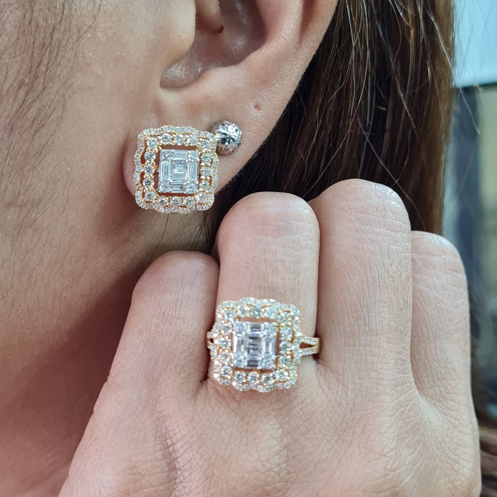 Classic Cushion Wave Halo Golden Diamond Jewelry Set 14K