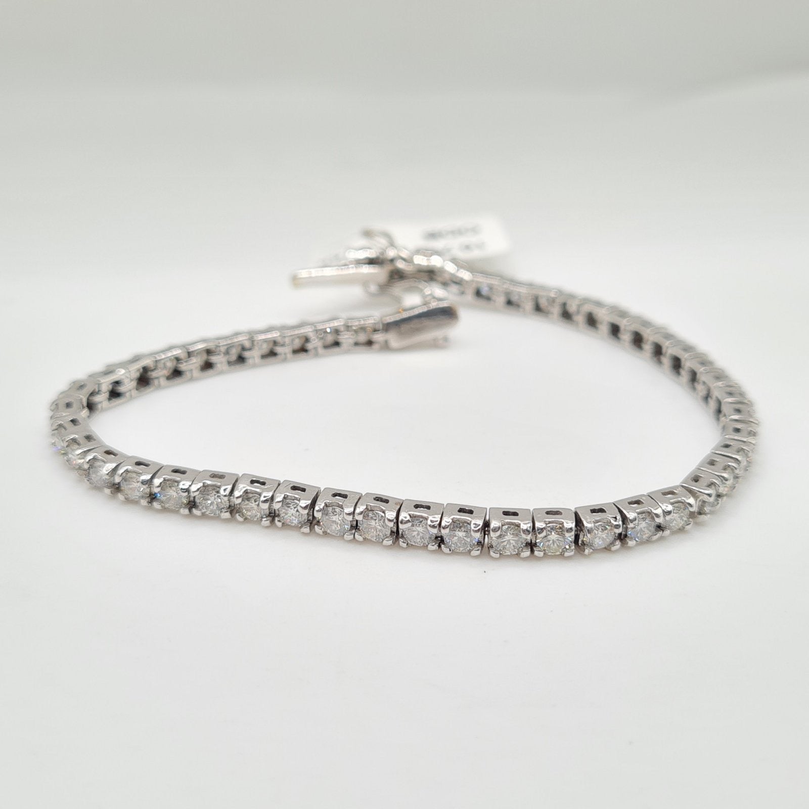 Box Type Eternity Tennis Bracelet 14K