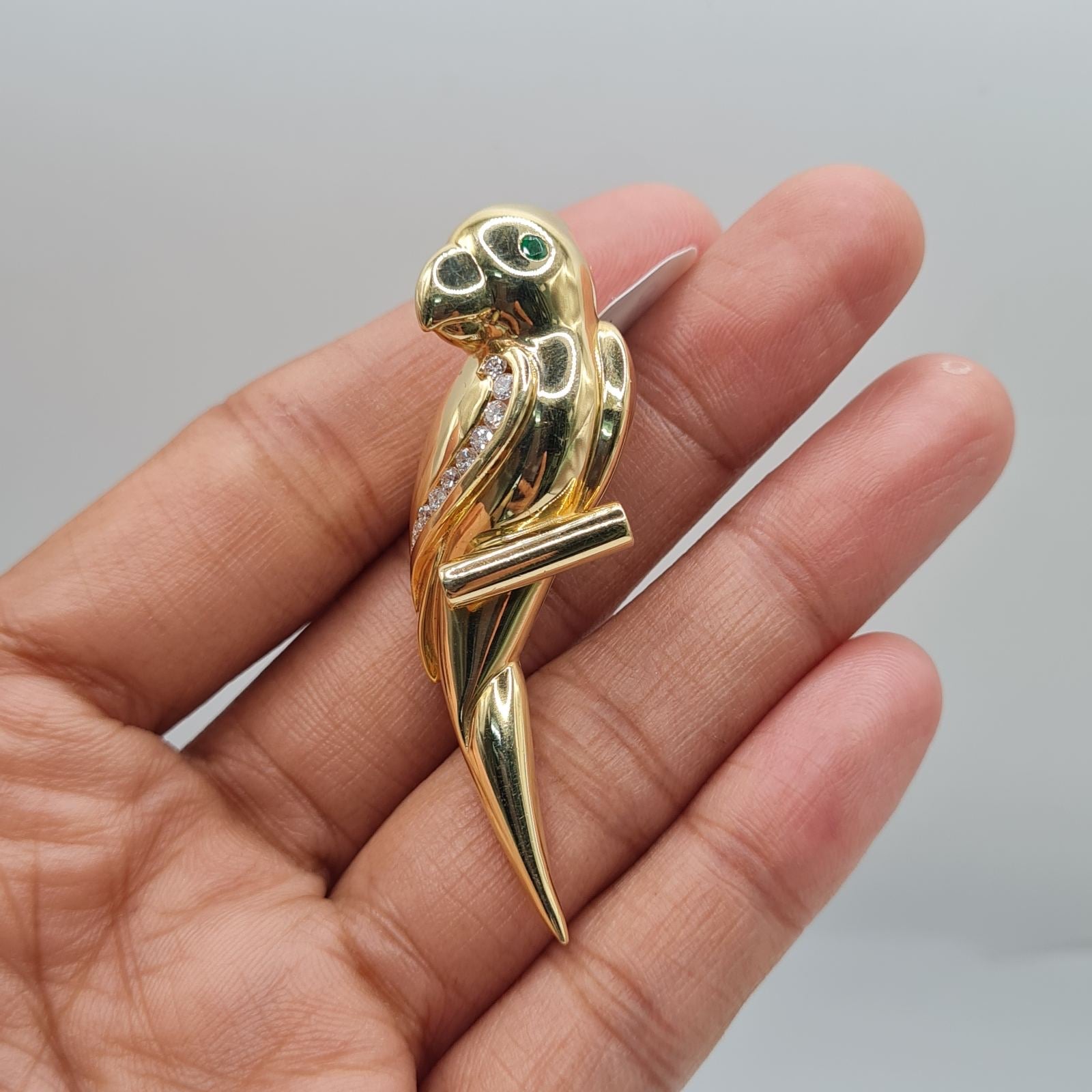 Majestic Parrot Diamond Necklace Pendant 18K