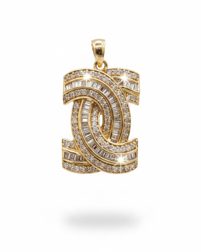 Golden Overlap Baguette Diamond Necklace Pendant 18K