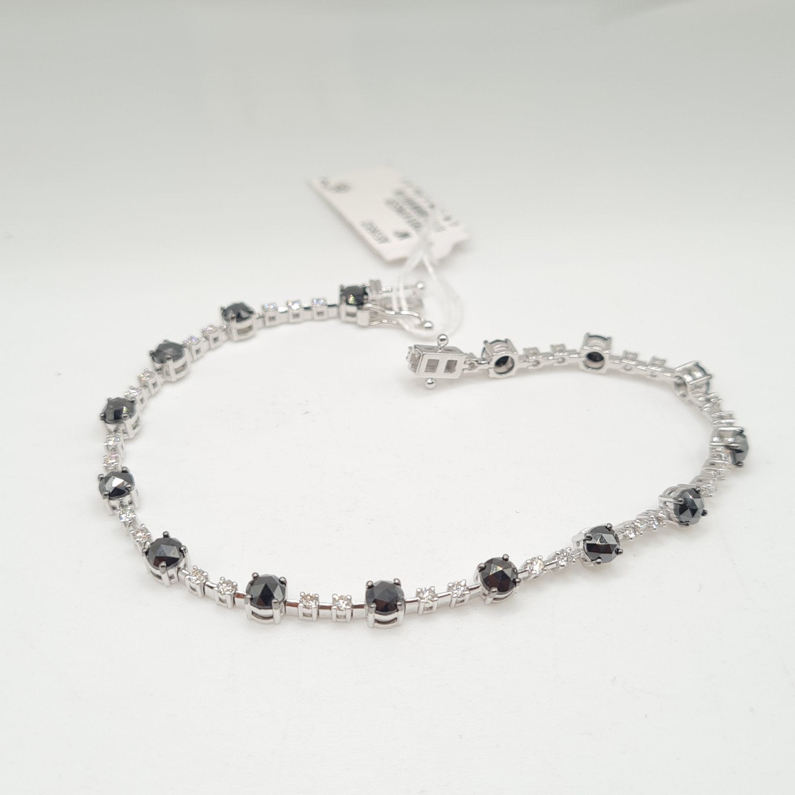 Round Station Black Diamond Bracelet 14K